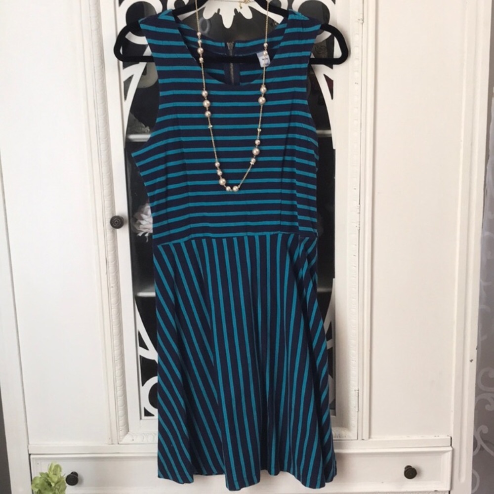 Zip back dress